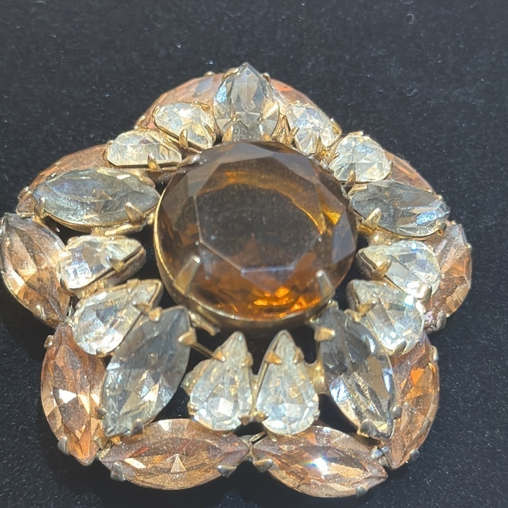 Vintage Brooch - Yellow Topaz stones 60s or 70s?‎